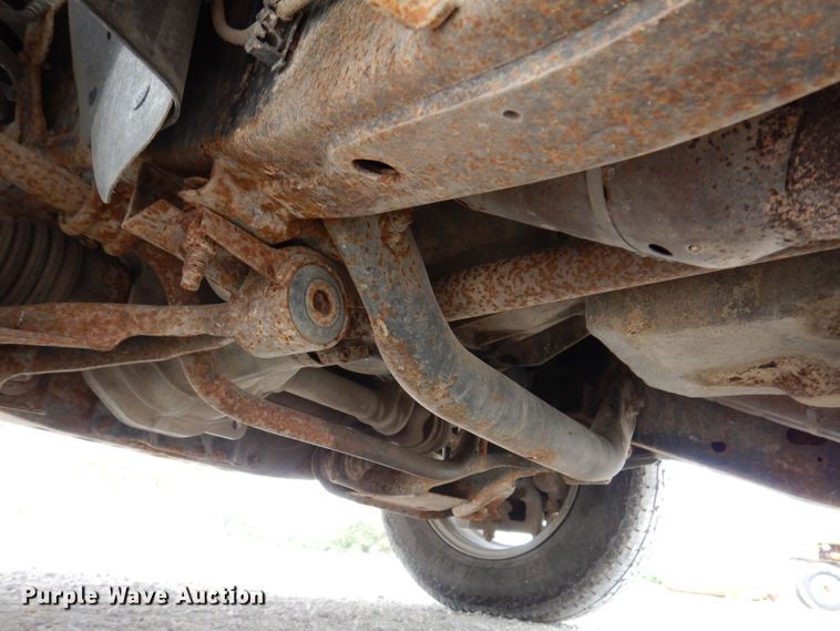 image for item KP9385 2004 Ford Explorer XLT  SUV