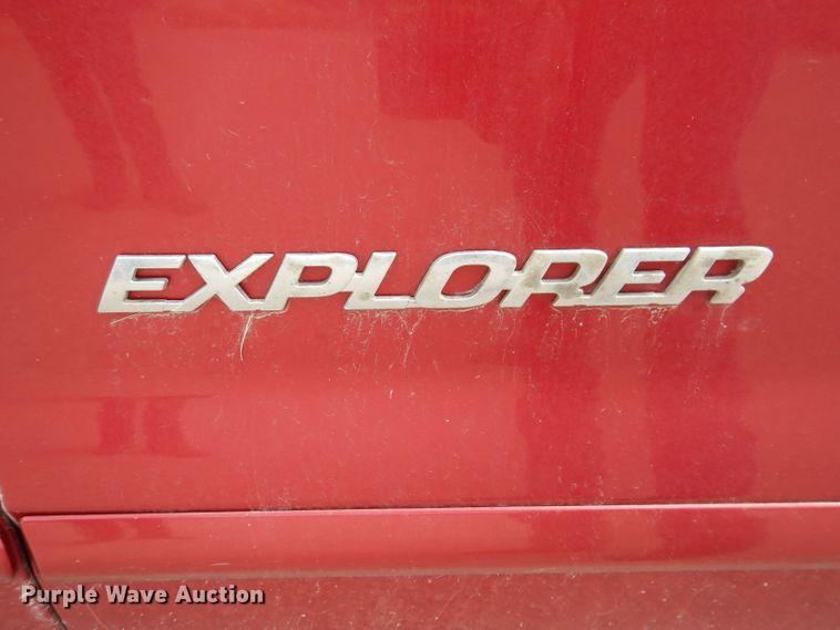 image for item KP9385 2004 Ford Explorer XLT  SUV