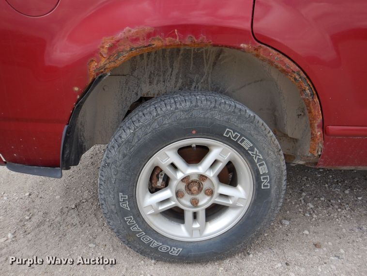 image for item KP9385 2004 Ford Explorer XLT  SUV