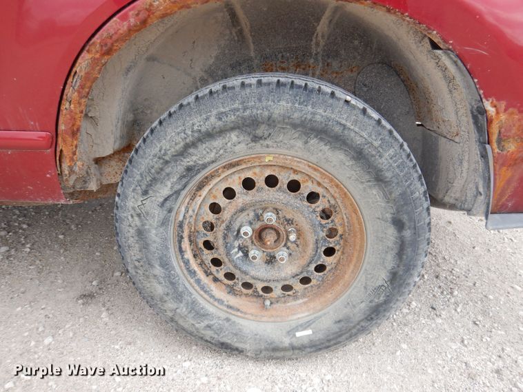 image for item KP9385 2004 Ford Explorer XLT  SUV