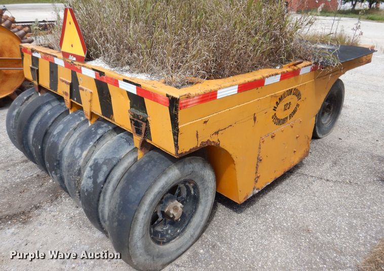 image for item KP9386 1957 Rosco SR13  pneumatic roller