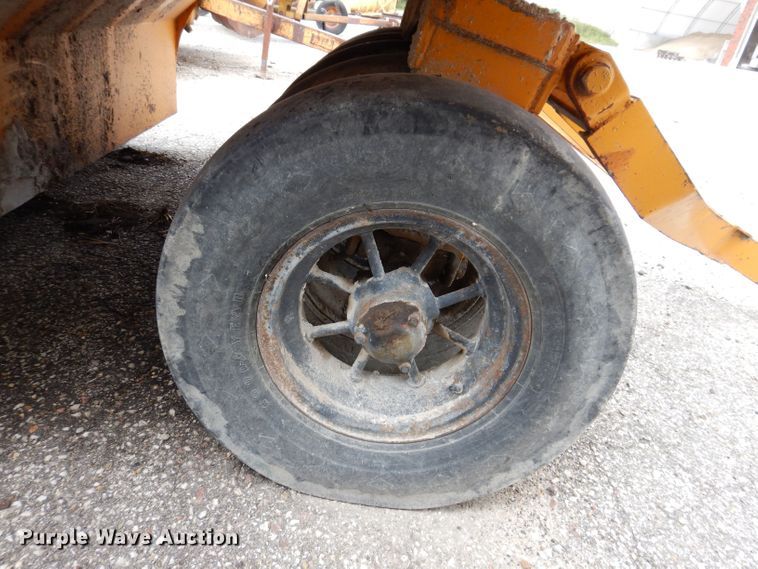 image for item KP9386 1957 Rosco SR13  pneumatic roller