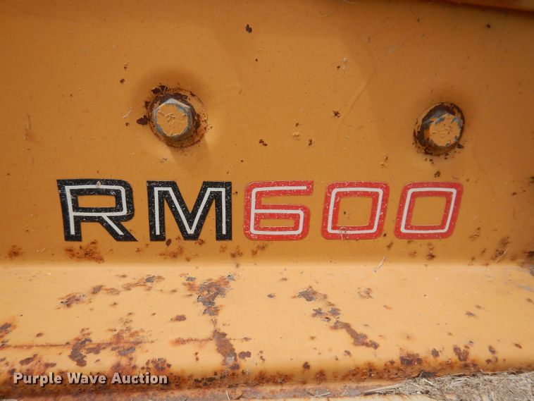 image for item KP9389 International 424  tractor