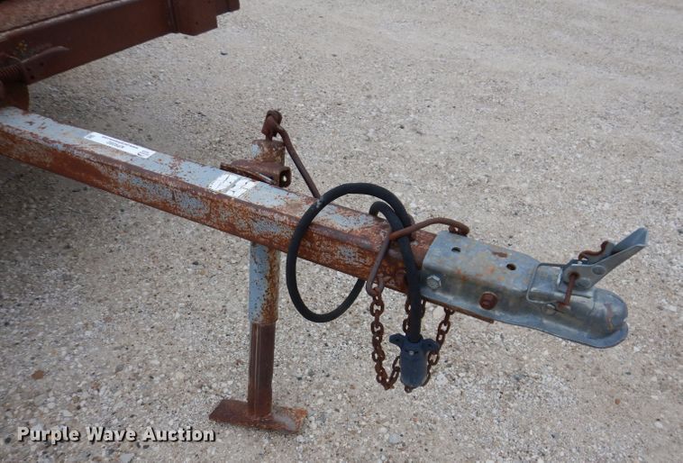 image for item KP9392 Utility trailer