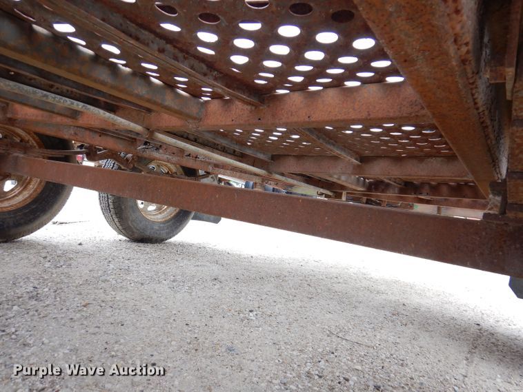 image for item KP9392 Utility trailer