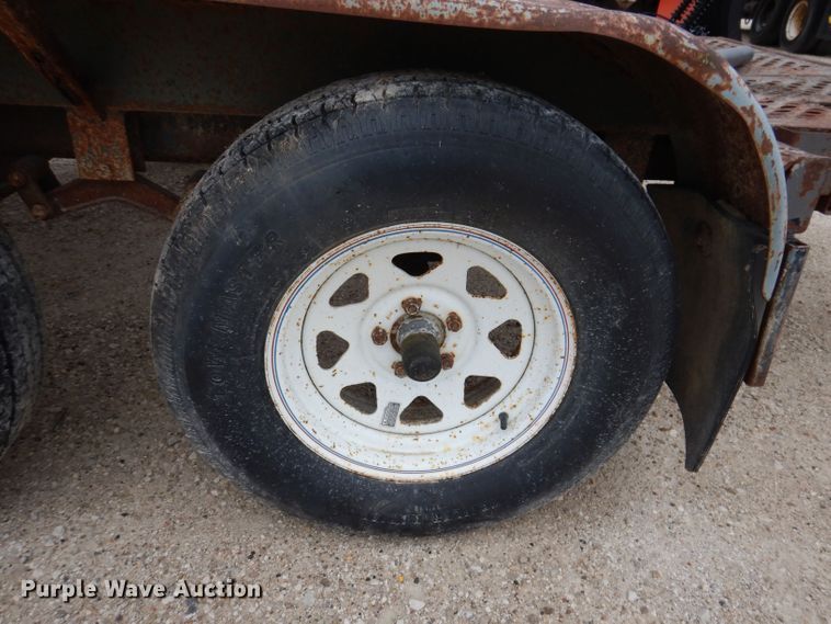 image for item KP9392 Utility trailer