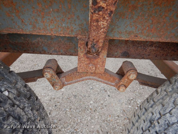 image for item KP9392 Utility trailer