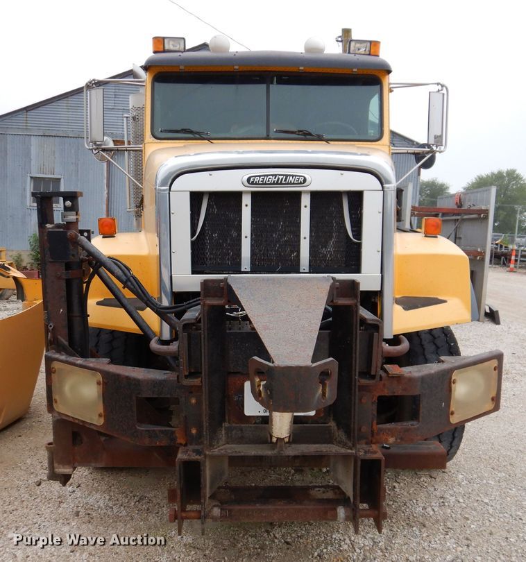 image for item KP9395 1999 Freightliner FL112  dump truck
