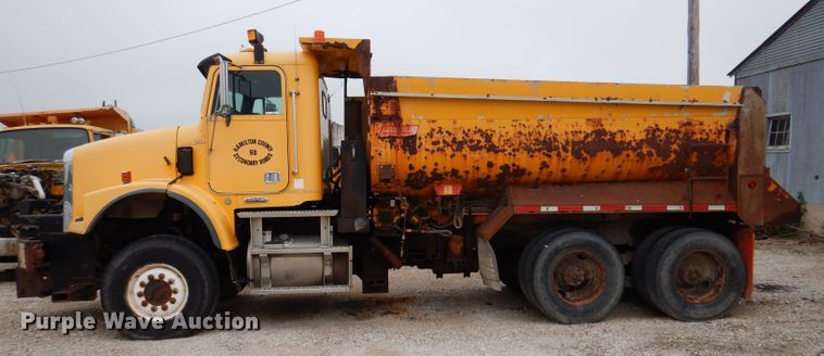 image for item KP9395 1999 Freightliner FL112  dump truck