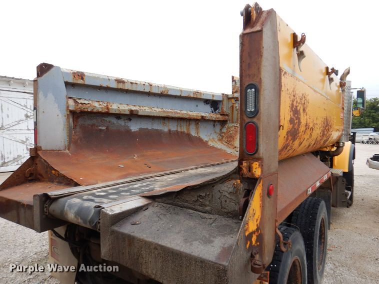 image for item KP9395 1999 Freightliner FL112  dump truck