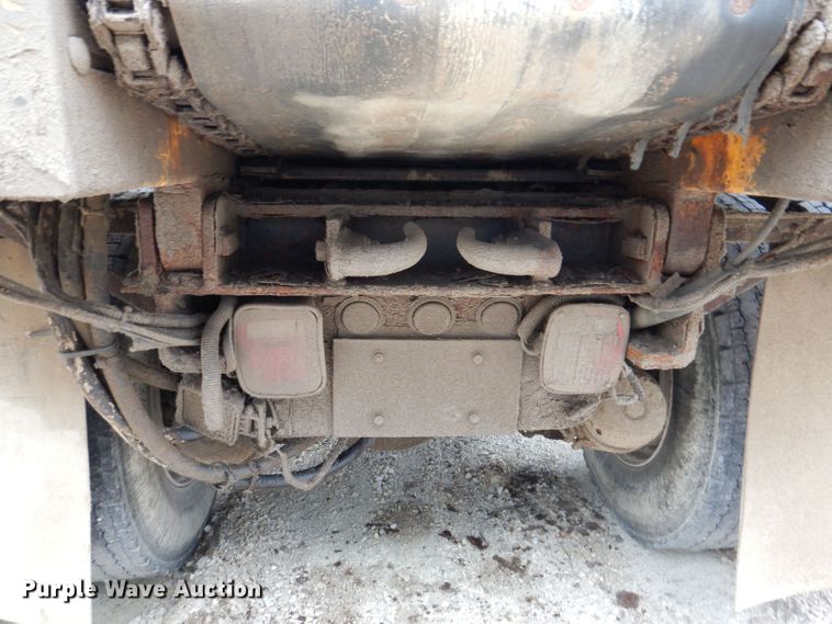 image for item KP9395 1999 Freightliner FL112  dump truck