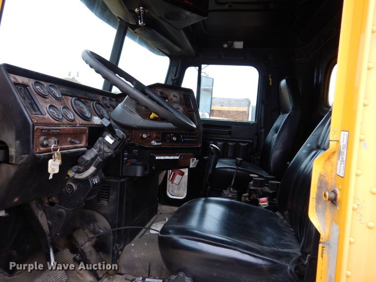 image for item KP9395 1999 Freightliner FL112  dump truck