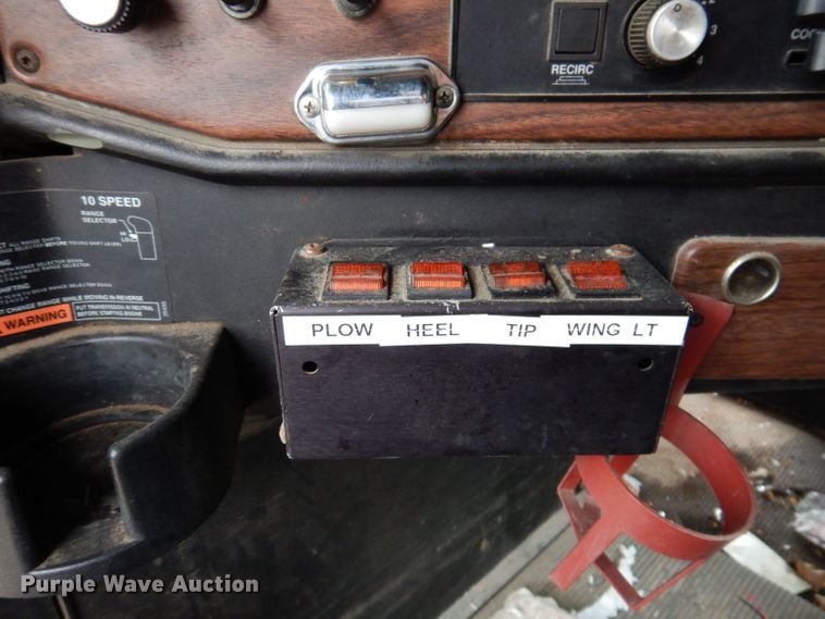 image for item KP9395 1999 Freightliner FL112  dump truck