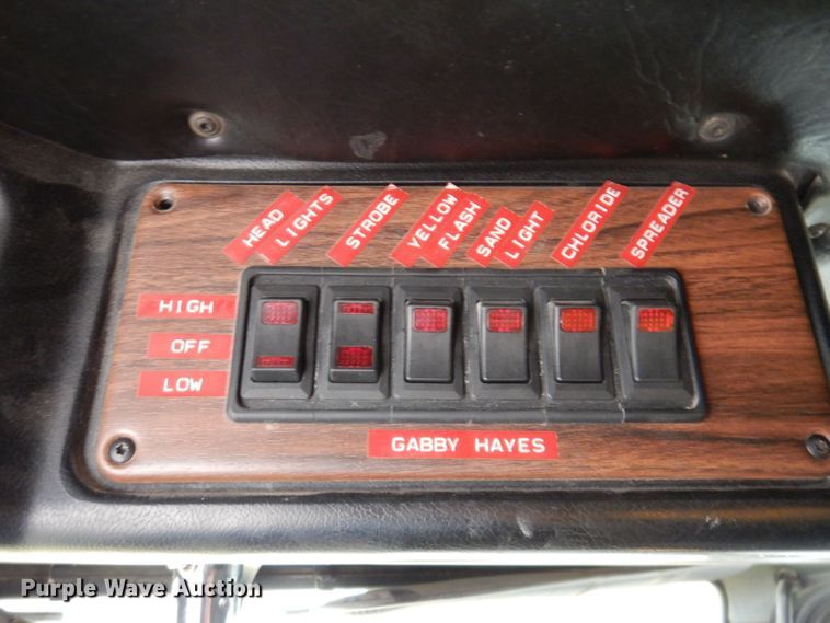 image for item KP9395 1999 Freightliner FL112  dump truck