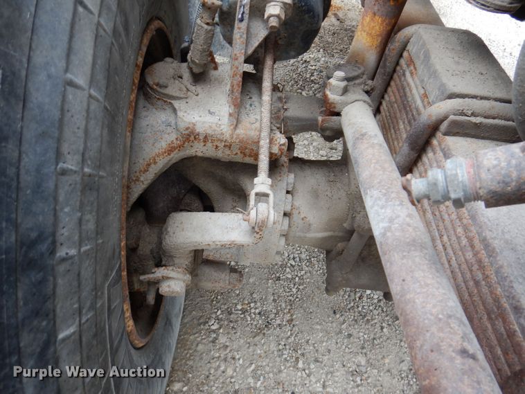 image for item KP9395 1999 Freightliner FL112  dump truck