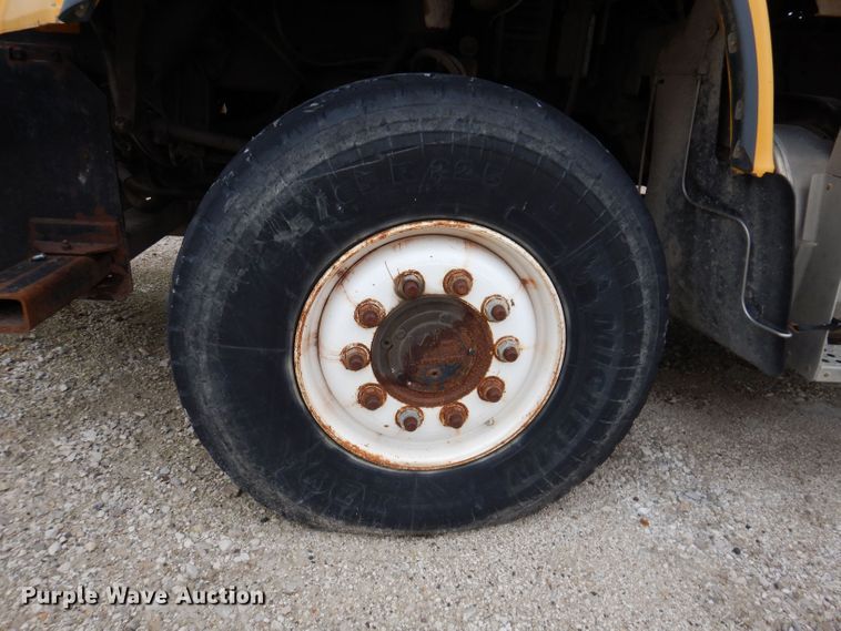 image for item KP9395 1999 Freightliner FL112  dump truck