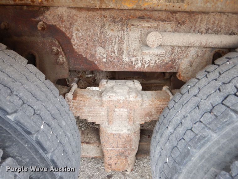 image for item KP9395 1999 Freightliner FL112  dump truck