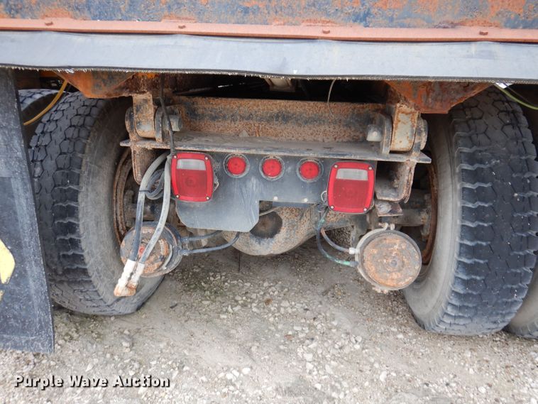 image for item KP9396 1988 Ford LTS9000  dump truck