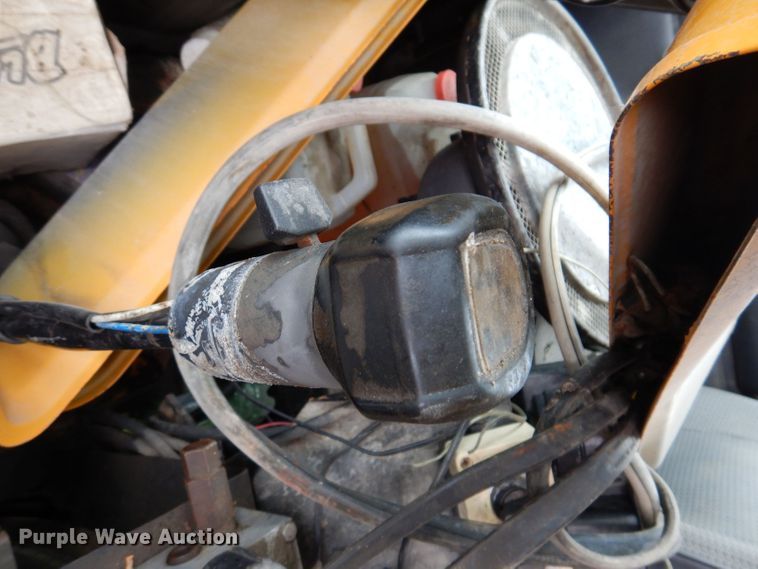 image for item KP9396 1988 Ford LTS9000  dump truck