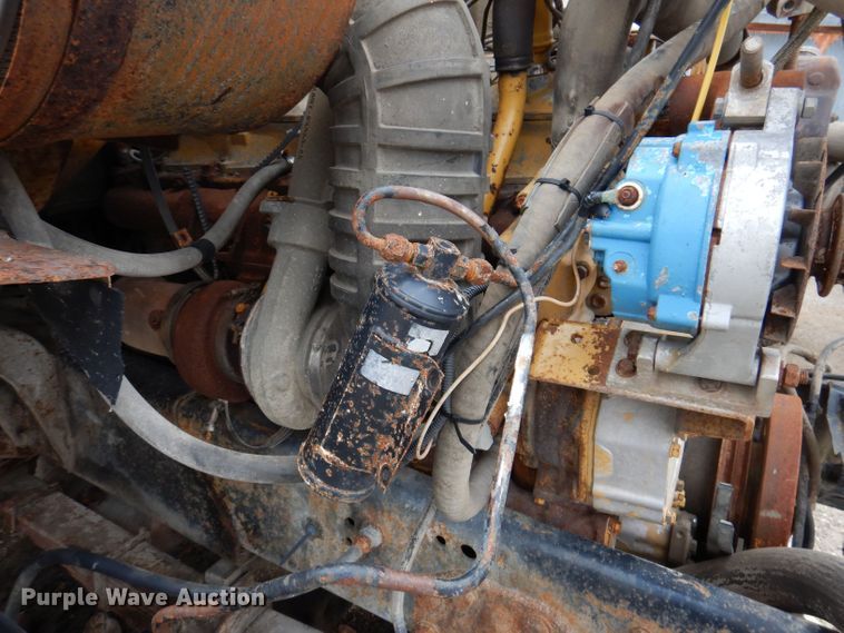 image for item KP9396 1988 Ford LTS9000  dump truck