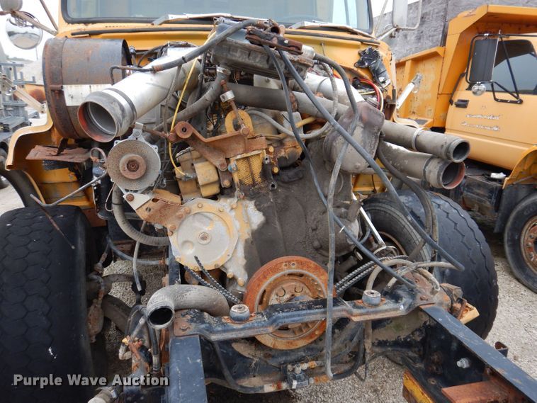 image for item KP9396 1988 Ford LTS9000  dump truck