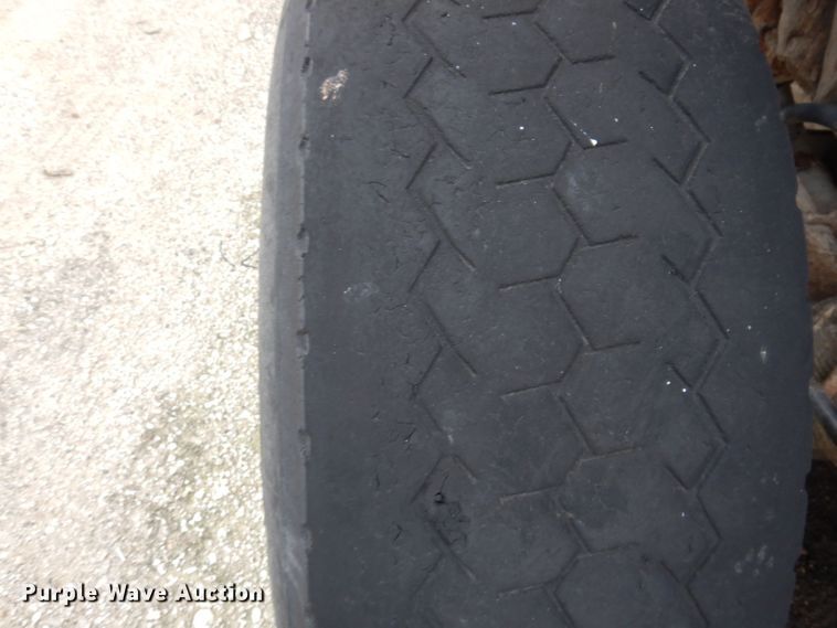 image for item KP9396 1988 Ford LTS9000  dump truck