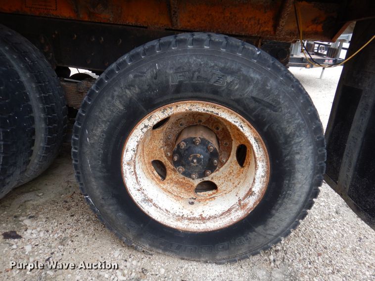 image for item KP9396 1988 Ford LTS9000  dump truck