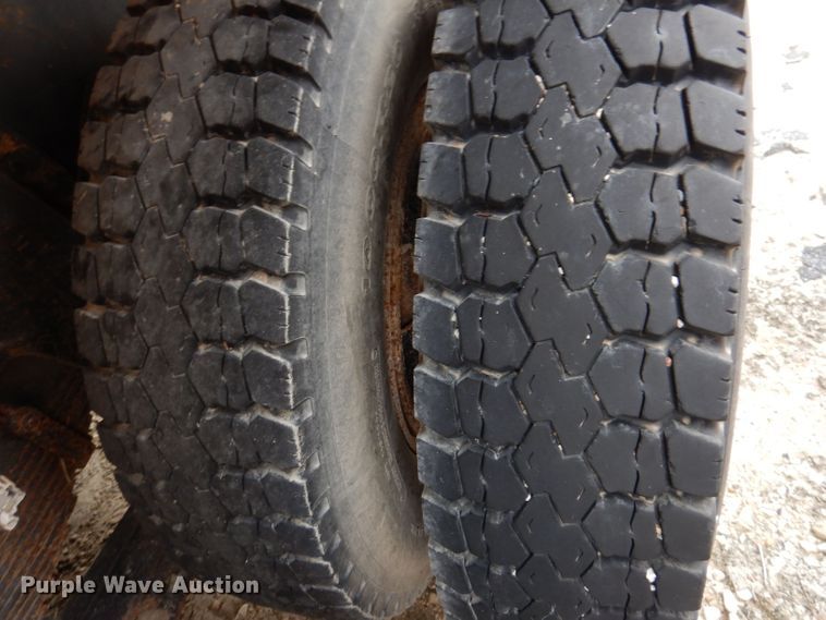 image for item KP9396 1988 Ford LTS9000  dump truck