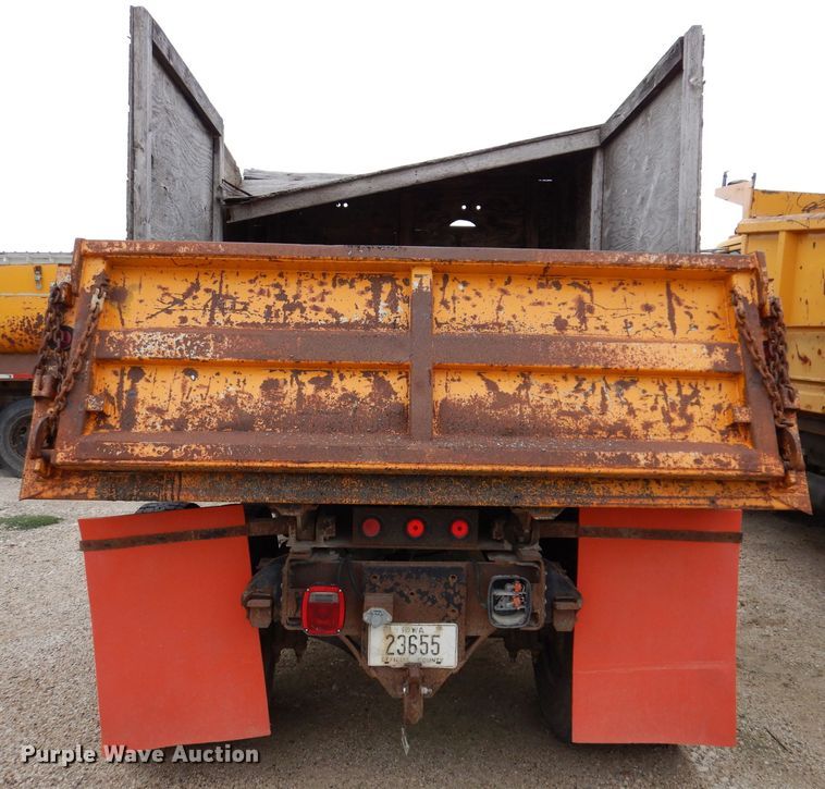image for item KP9397 1991 Chevrolet Kodiak C5500  dump truck