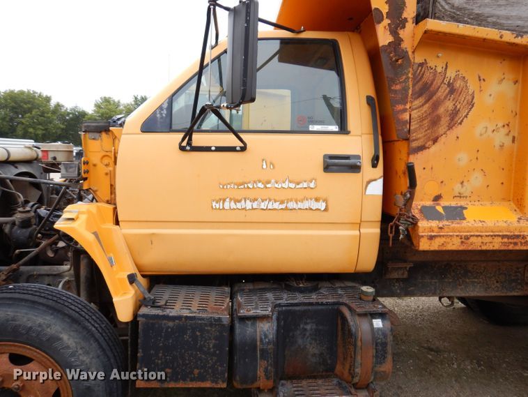 image for item KP9397 1991 Chevrolet Kodiak C5500  dump truck