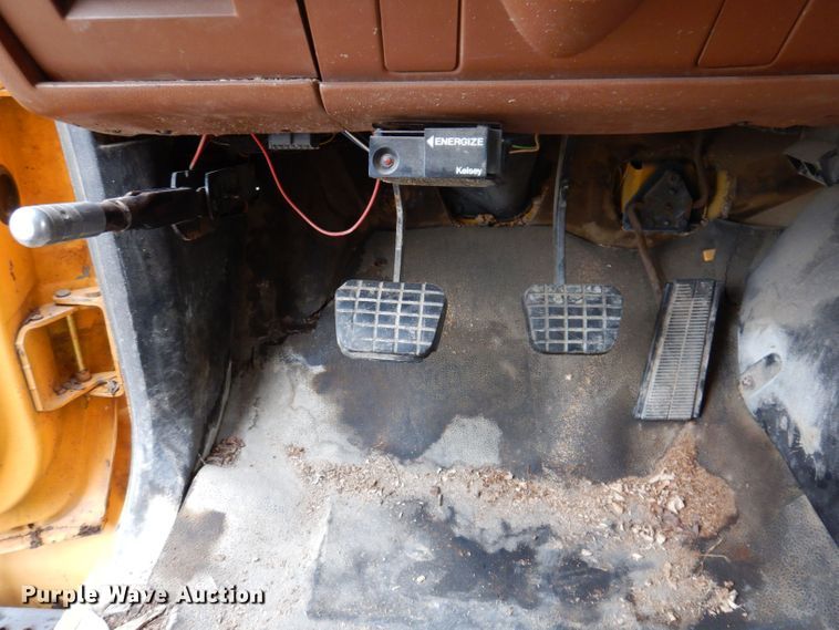 image for item KP9397 1991 Chevrolet Kodiak C5500  dump truck