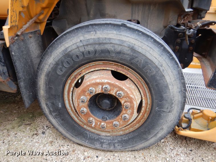 image for item KP9397 1991 Chevrolet Kodiak C5500  dump truck