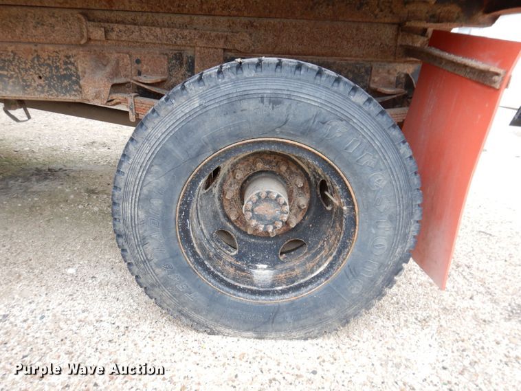 image for item KP9397 1991 Chevrolet Kodiak C5500  dump truck