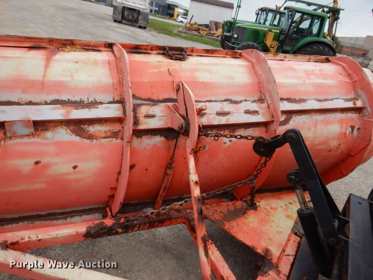 image for item KP9400 2001 International 4900  dump truck