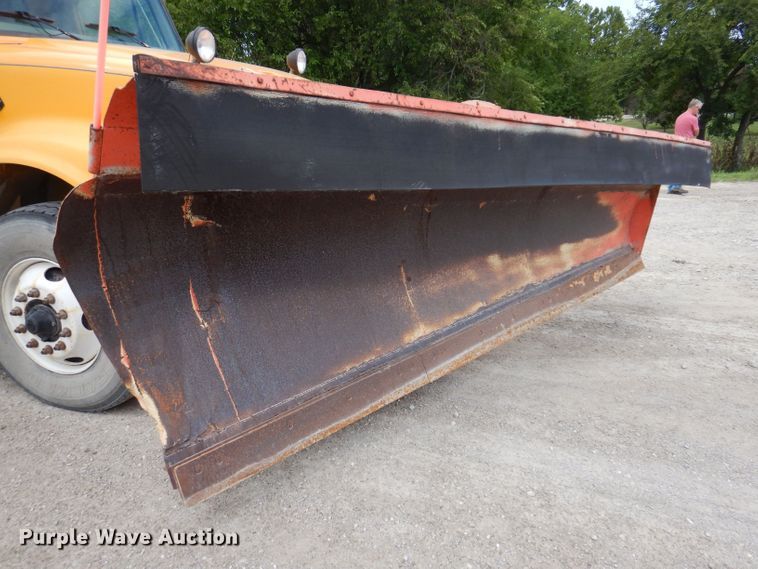 image for item KP9400 2001 International 4900  dump truck