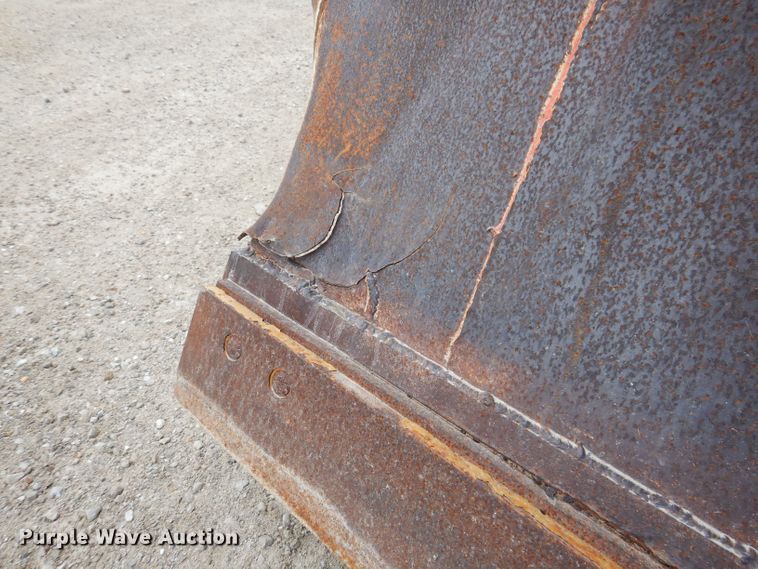 image for item KP9400 2001 International 4900  dump truck