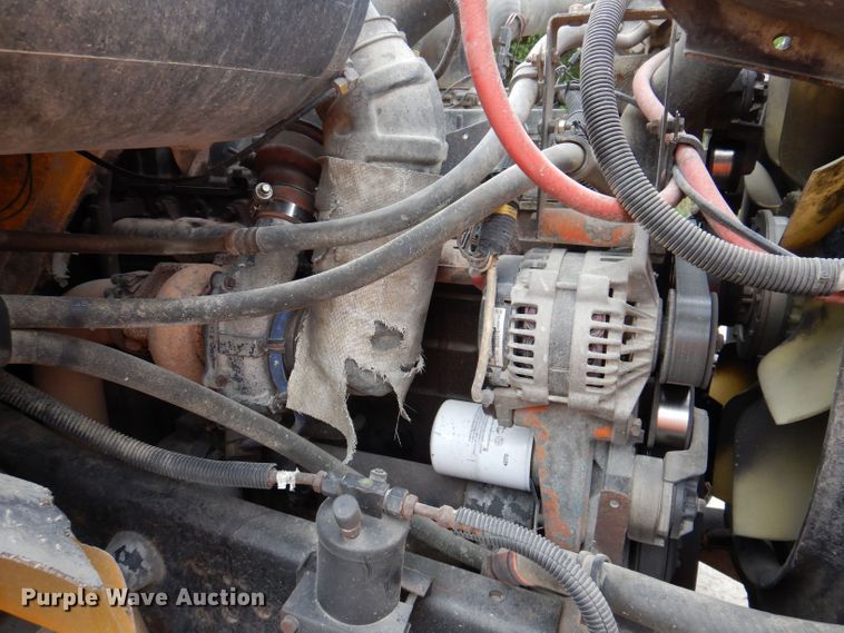 image for item KP9400 2001 International 4900  dump truck