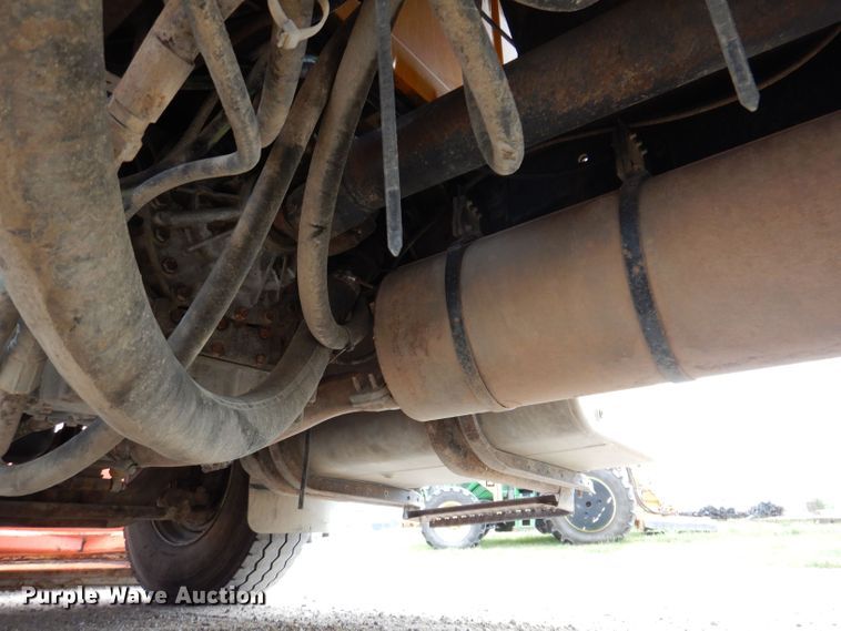 image for item KP9400 2001 International 4900  dump truck