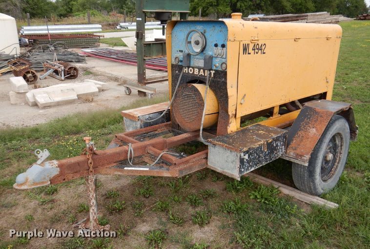 image for item KP9405 Hobart WL4942  welder/generator