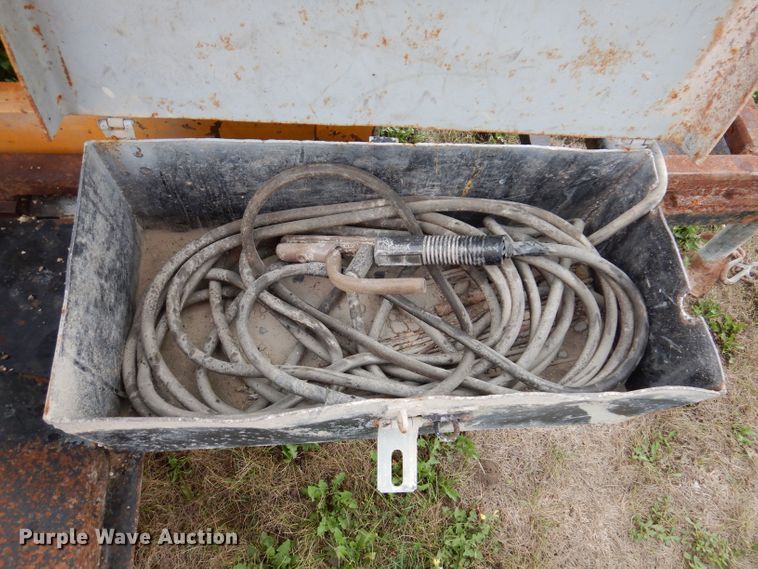 image for item KP9405 Hobart WL4942  welder/generator