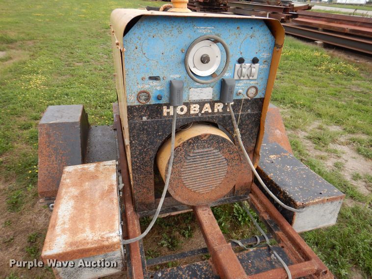 image for item KP9405 Hobart WL4942  welder/generator