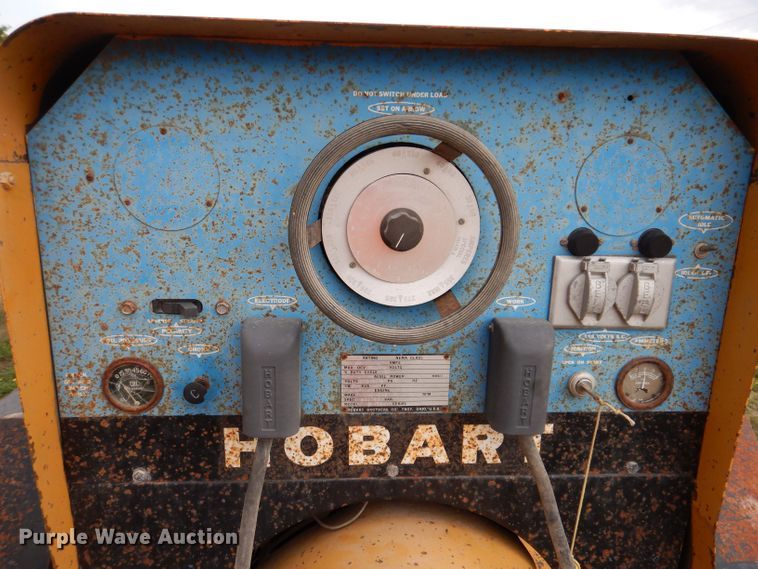 image for item KP9405 Hobart WL4942  welder/generator