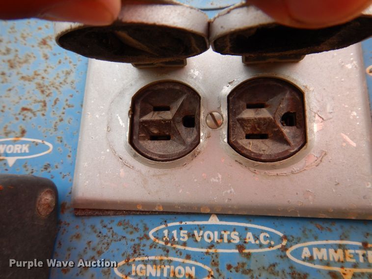 image for item KP9405 Hobart WL4942  welder/generator