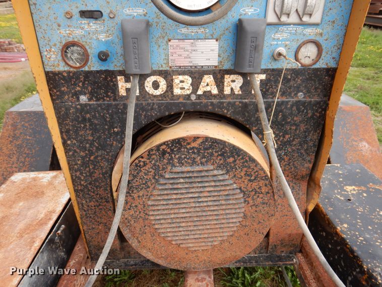 image for item KP9405 Hobart WL4942  welder/generator