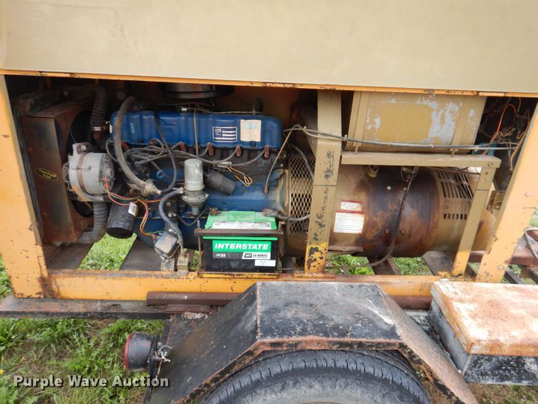 image for item KP9405 Hobart WL4942  welder/generator