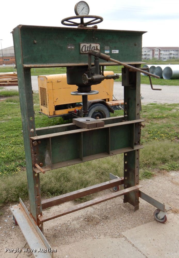 image for item KP9406 Atlas 70H  hydraulic press