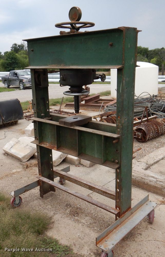 image for item KP9406 Atlas 70H  hydraulic press