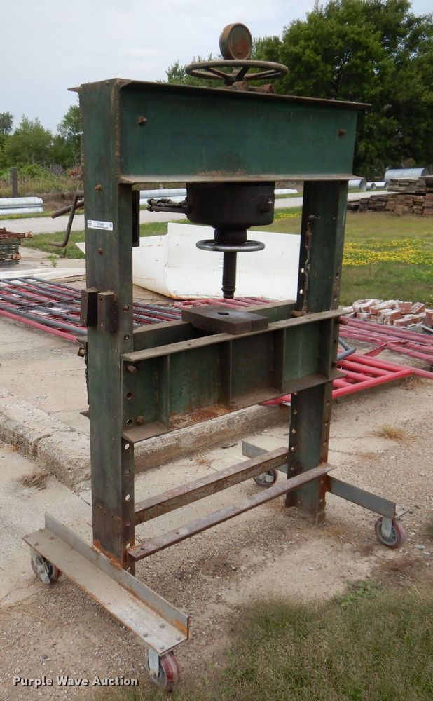 image for item KP9406 Atlas 70H  hydraulic press