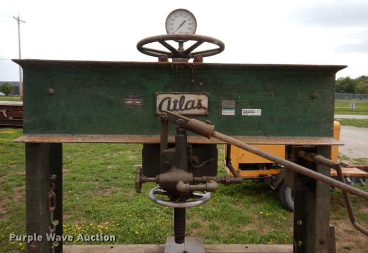 image for item KP9406 Atlas 70H  hydraulic press