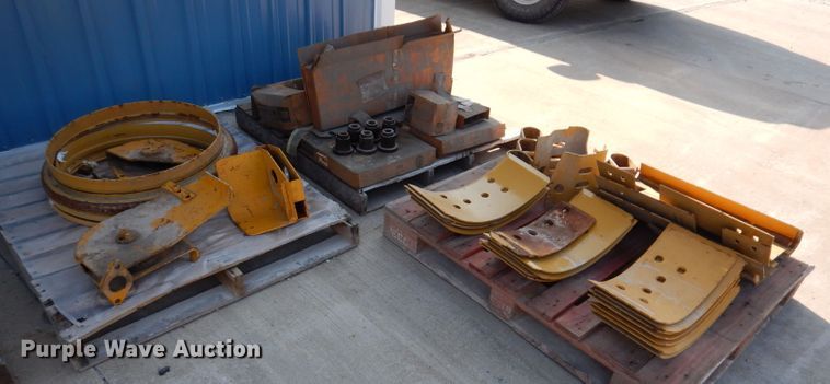 image for item KP9420 Caterpillar  motor grader parts